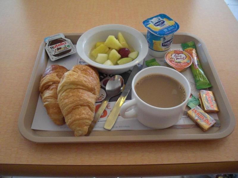 Ibis Budget Orleans Nord Saran Bagian luar foto